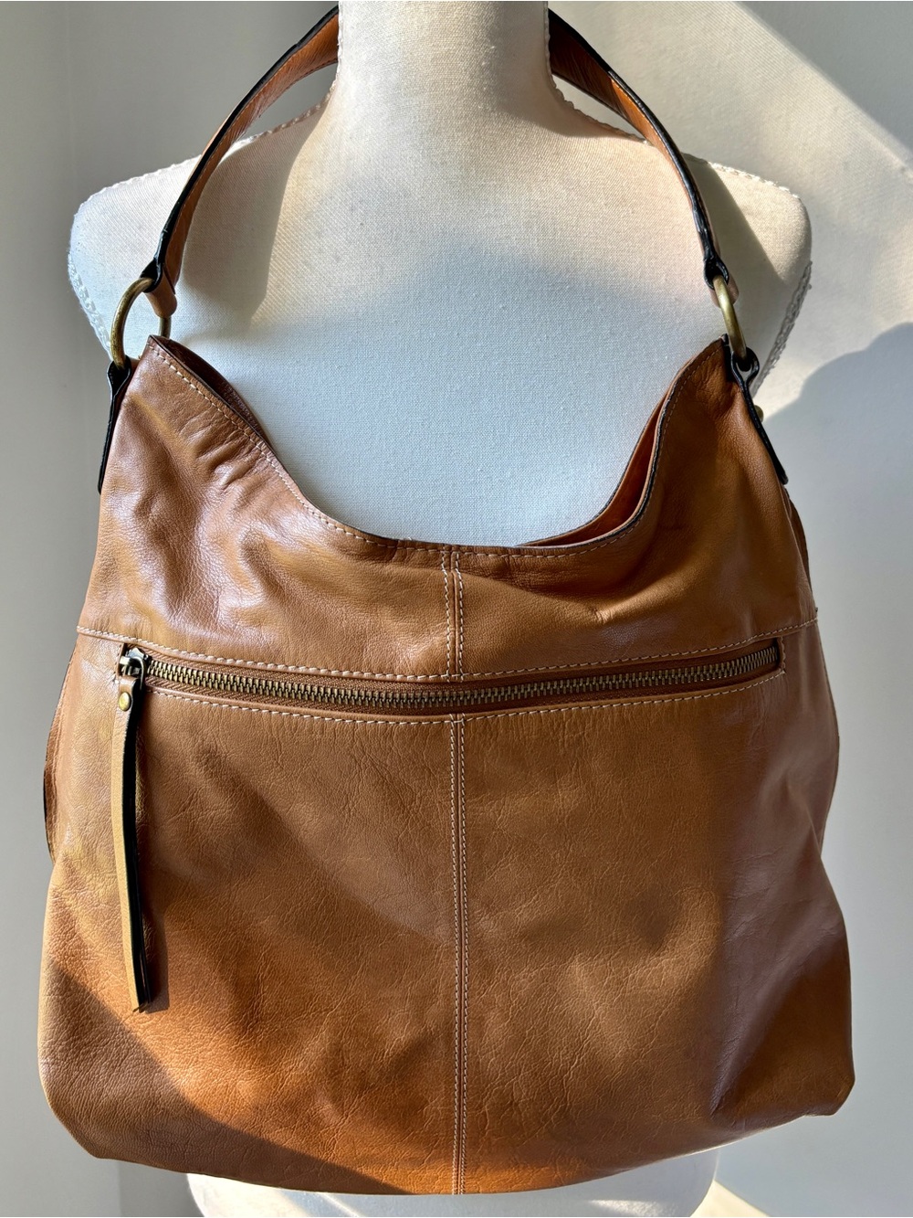 Firenze Bella Light Brown Floral-Embossed Leather Vintage-Inspired Hobo Bag - Picture 3 of 16